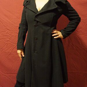 Black Fleece Coat, Size Medium